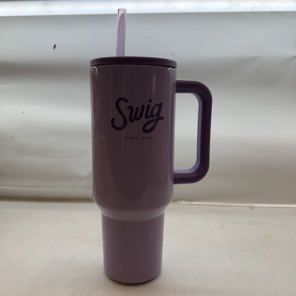 Swig Soda Shop Hot Pink Limited Edition 44oz Tumbler.